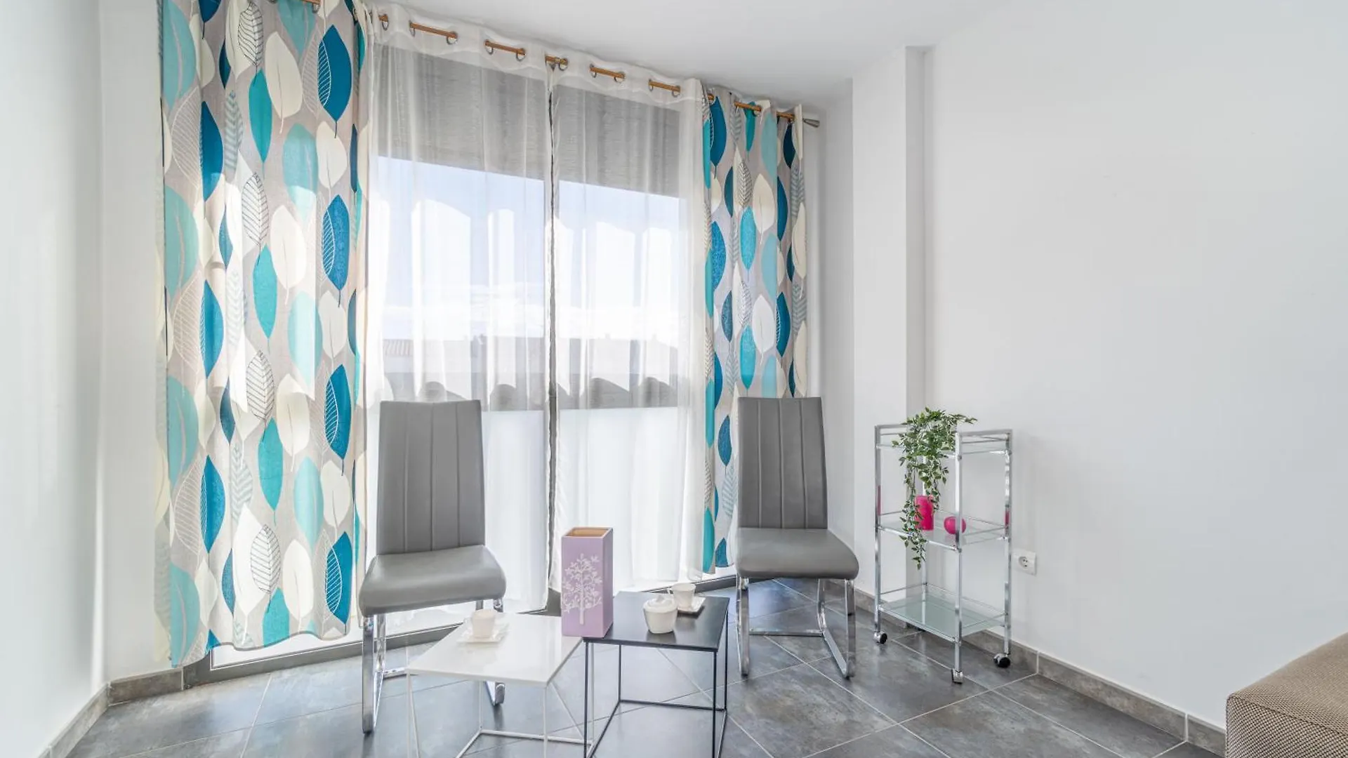 אמפוריבראבה Apart-Rent Apartment Mimoses 0052